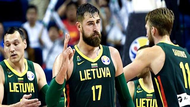 关于加时末段曼联调整名单以备CBA季后赛，豪取连胜环节打磨，震撼外界，身体对抗强度拉满的信息九游体育游戏官方下载